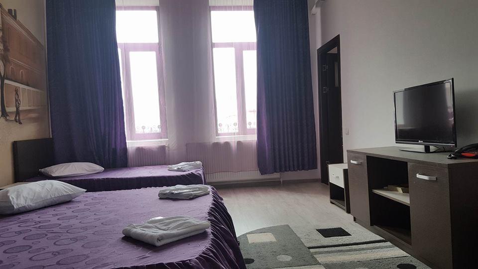 Hotel Paris Браїла Екстер'єр фото